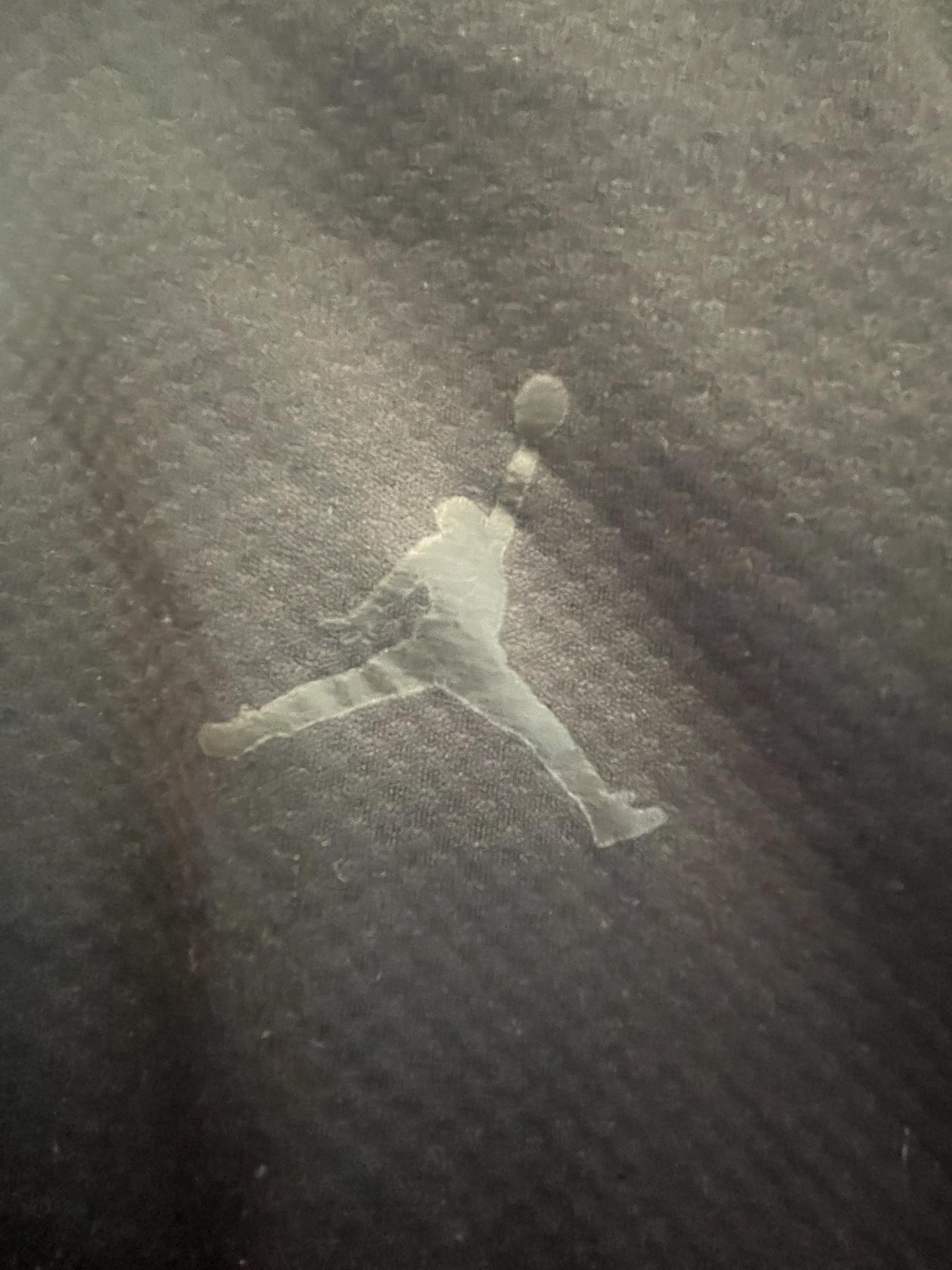 Jordan Mens Pullover Dri-Fit Jumpman Logo - Black - Medium - Very Good