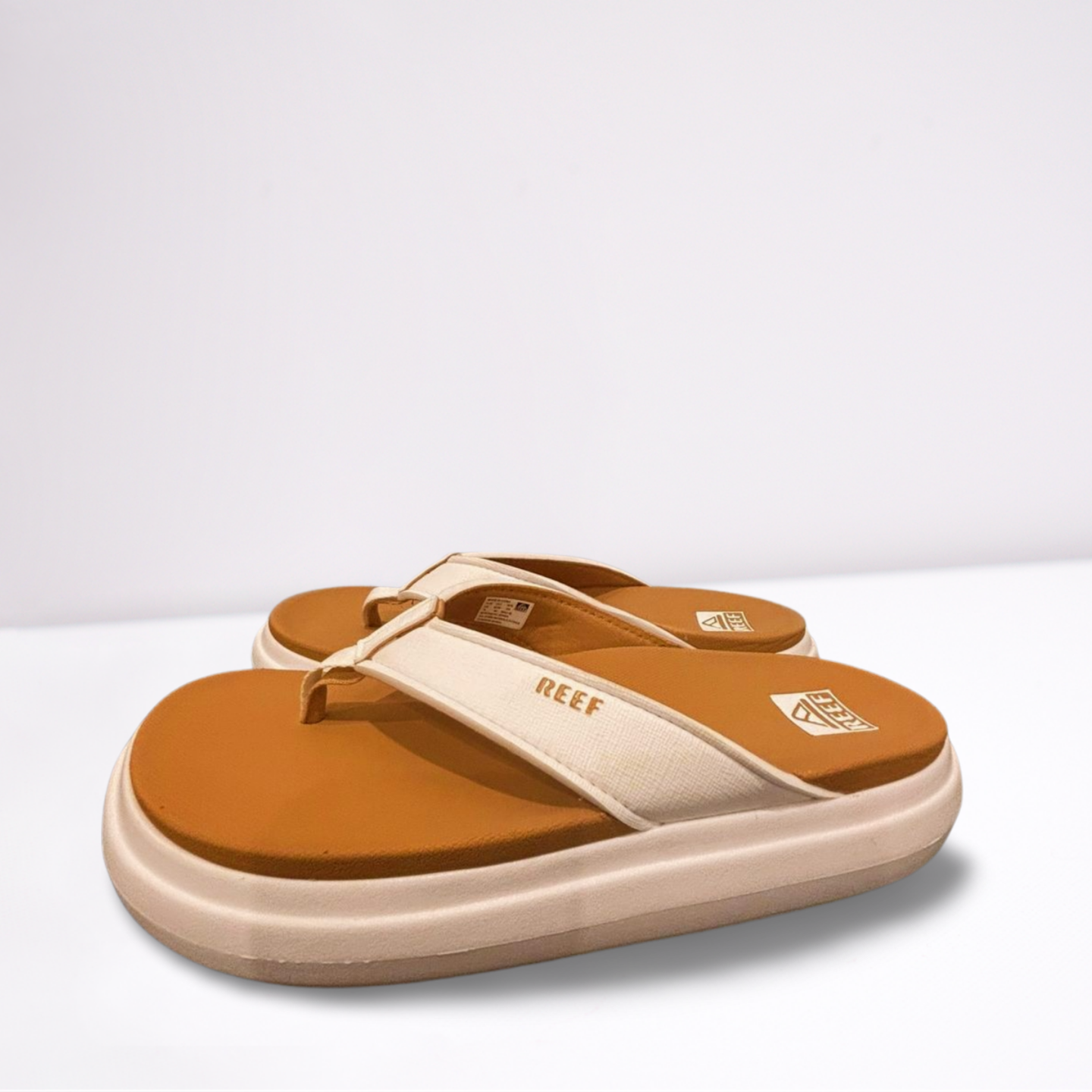 Reef Womens Flip-Flops Cloud Cushion - White - 9 - Very Good