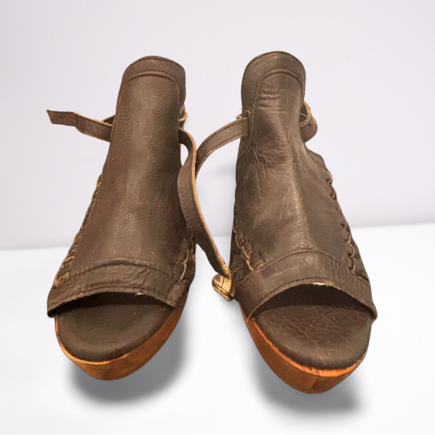 Very Volatile Los Angeles Womens Wedges Shoes - Brown - 9 - Very Good