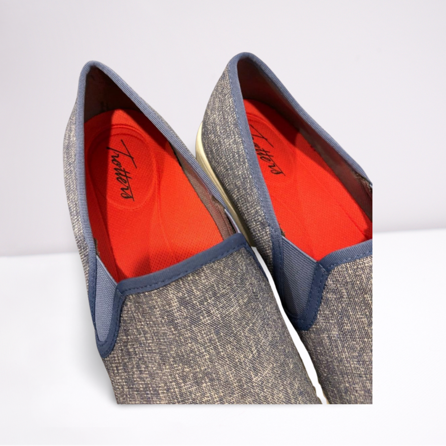 Trotters Womens Slip-On Shoes Cushioned - Blue - 9 - Very Good