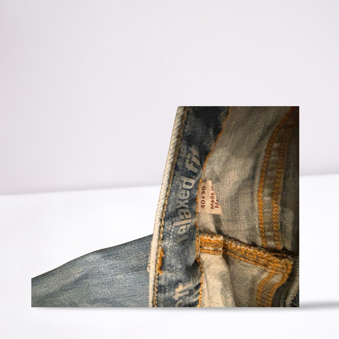 Carhartt Mens Jeans Medium Wash Relaxed Fit - Blue - 40x32 - Like New
