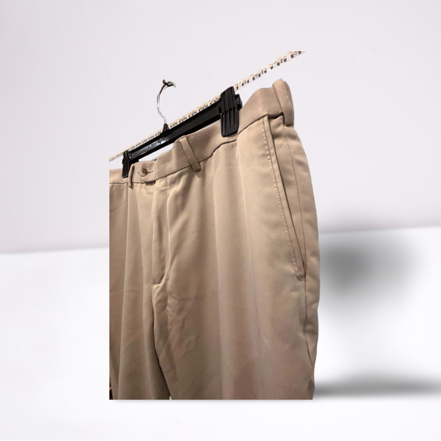 Roundtree & Yorke Mens Khaki Pants Casual Classic - Khaki Beige- 38x30 - Very Good