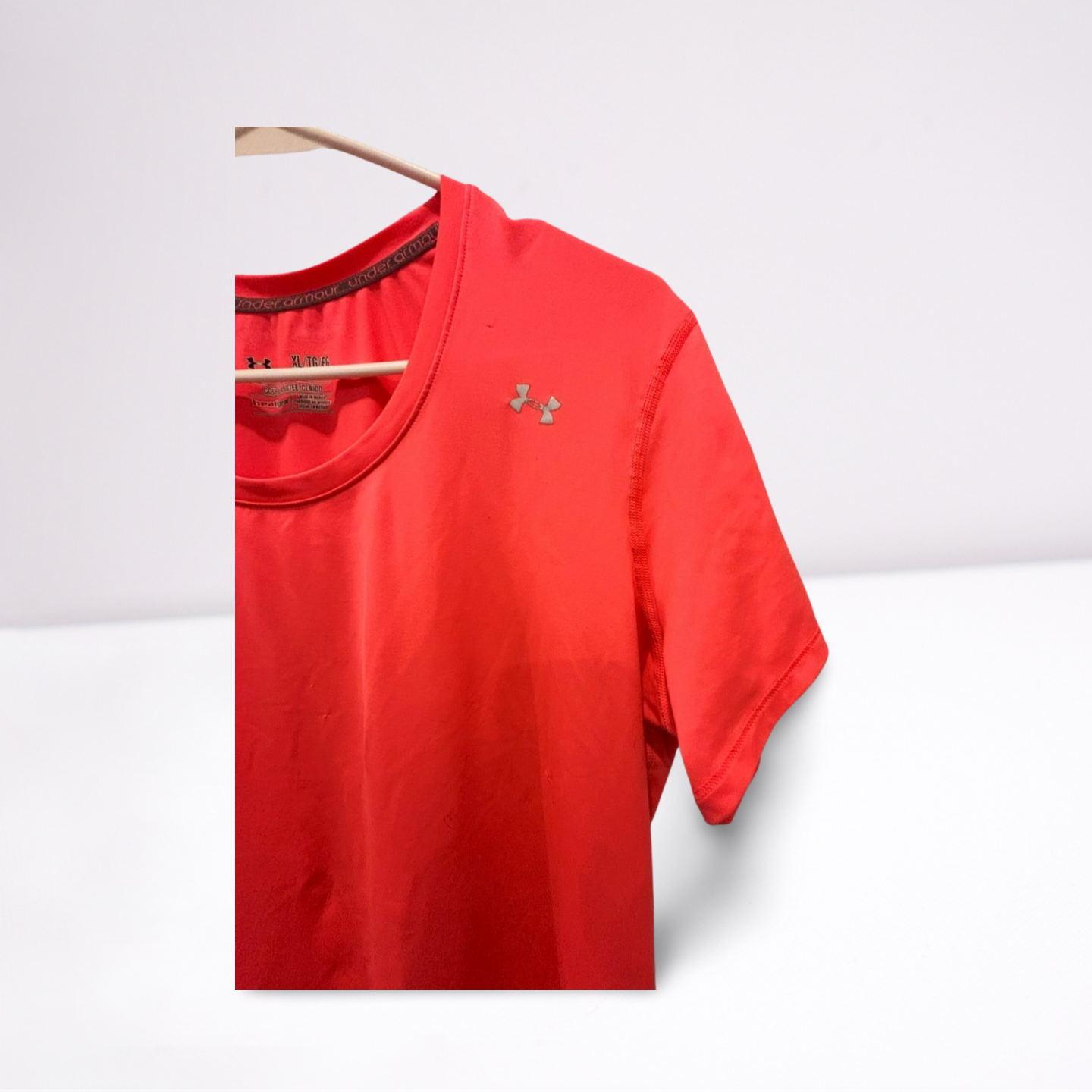 Under Armour Womens T-Shirt HEATGEAR Fitted - Coral Pink - XL - Very Good
