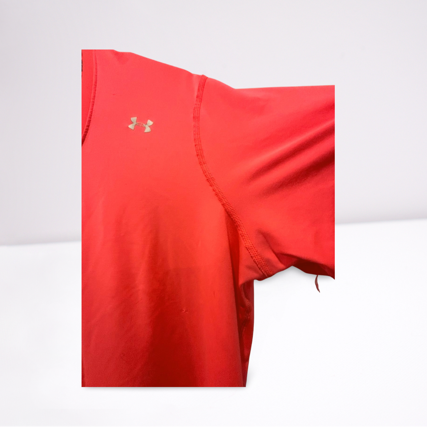 Under Armour Womens T-Shirt HEATGEAR Fitted - Coral Pink - XL - Very Good