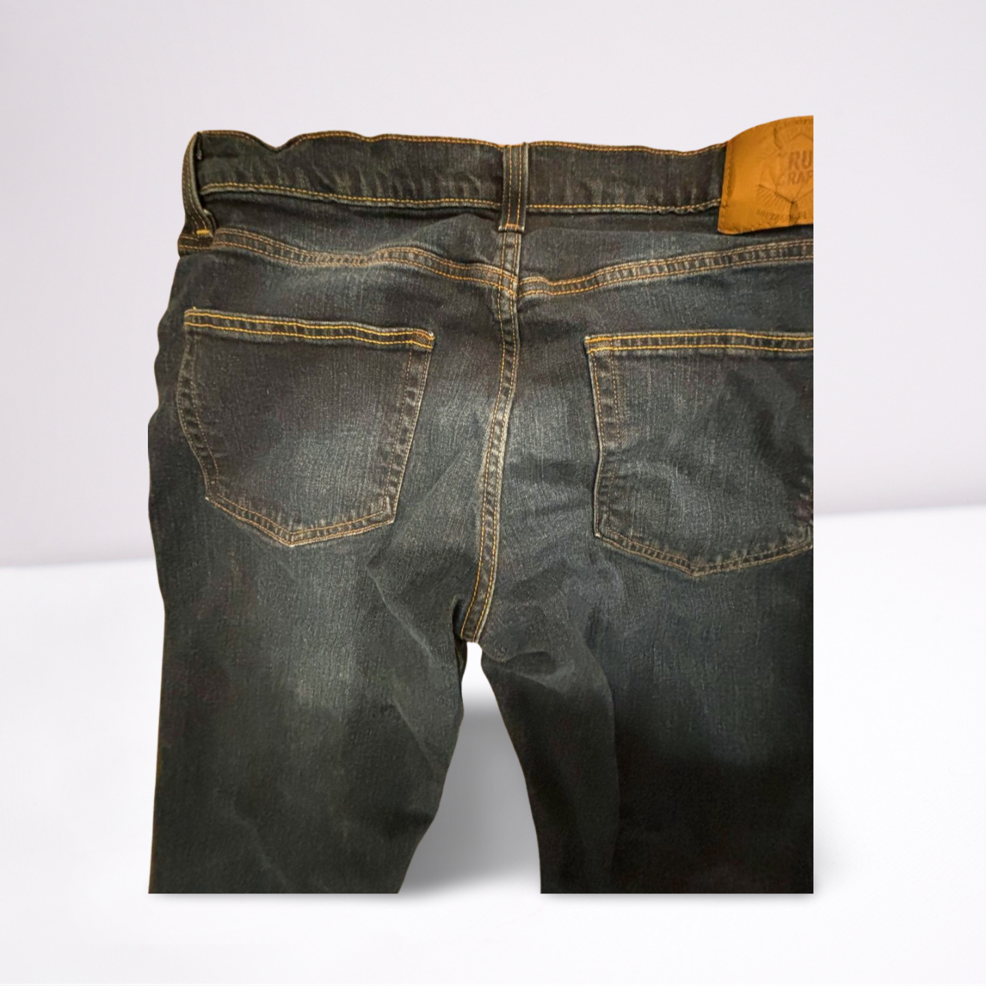 True Craft Jeans - Men - Blue - Size Large Dark Wash Slim - Very Good