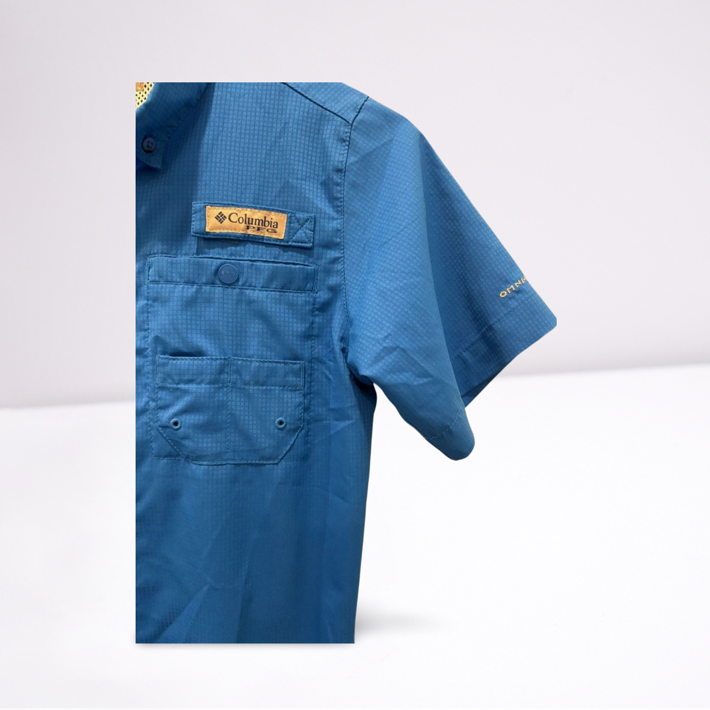 Columbia Youth Boys Short Sleeve Button Down Shirt Outdoor Fishing - Blue - Medium - Very good