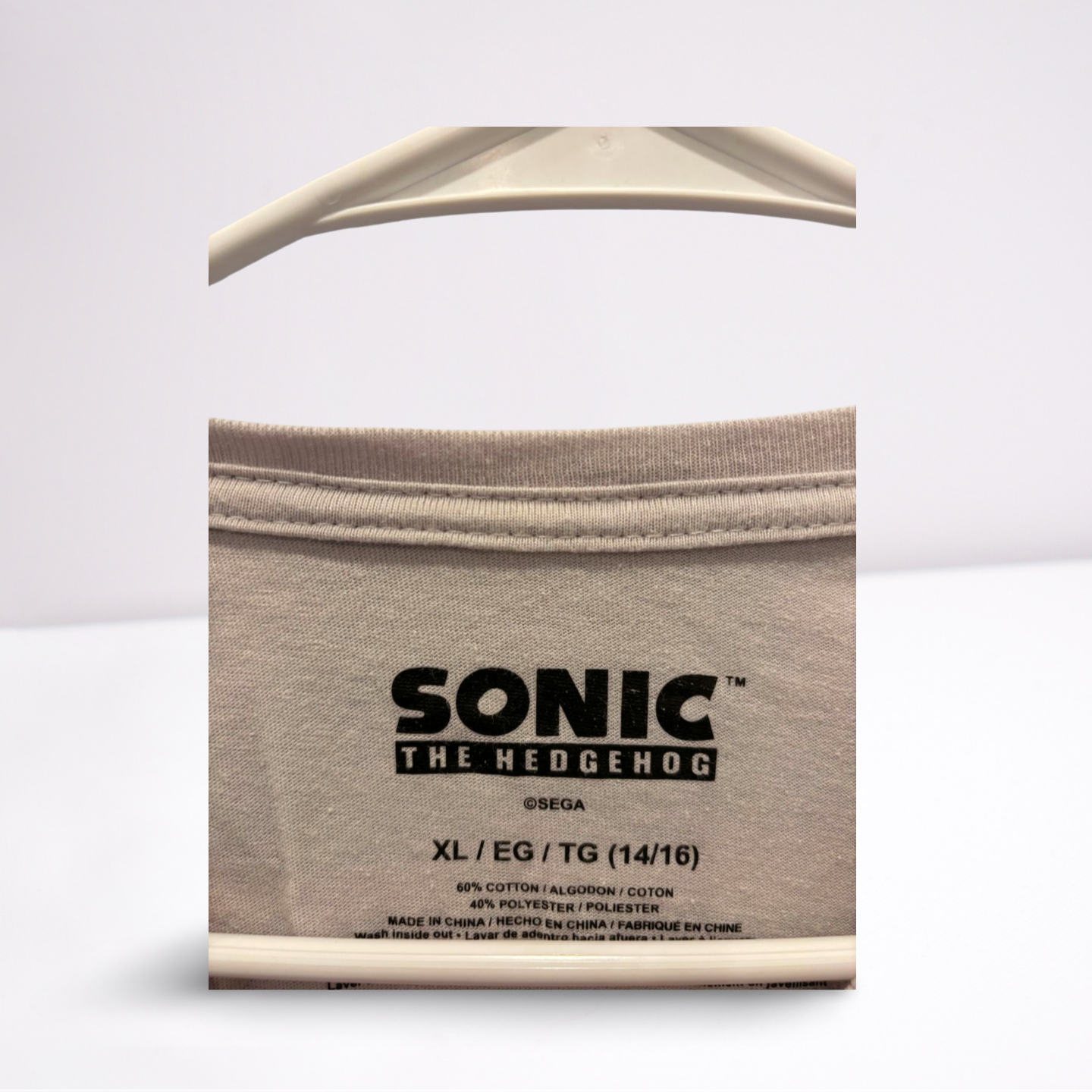 SEGA Youth Boys T-Shirt Sonic The Hedgehog Graphic - GreyBlueGreenYellowWhite - XL - Like New