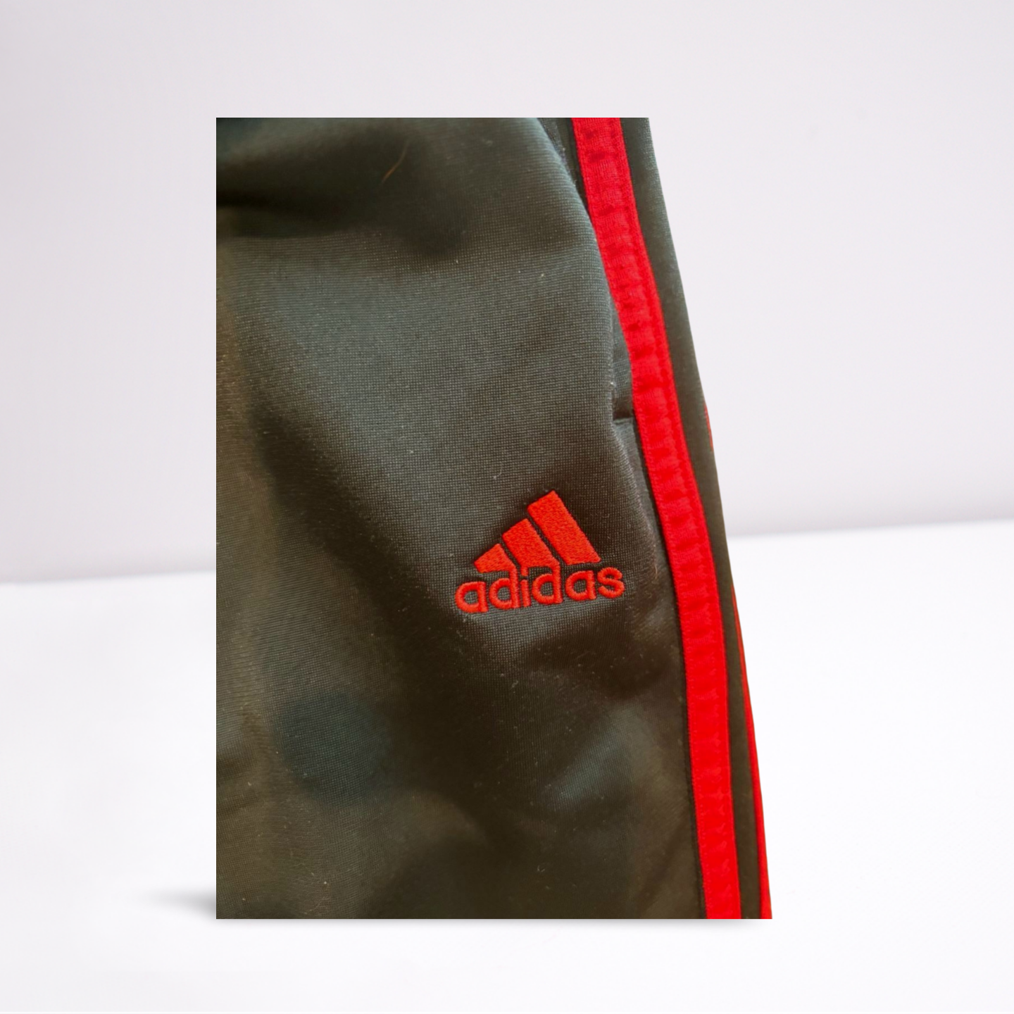 Adidas Youth Boys Sweatpant Relaxed Striped Active - BlackRed - Medium - Very Good