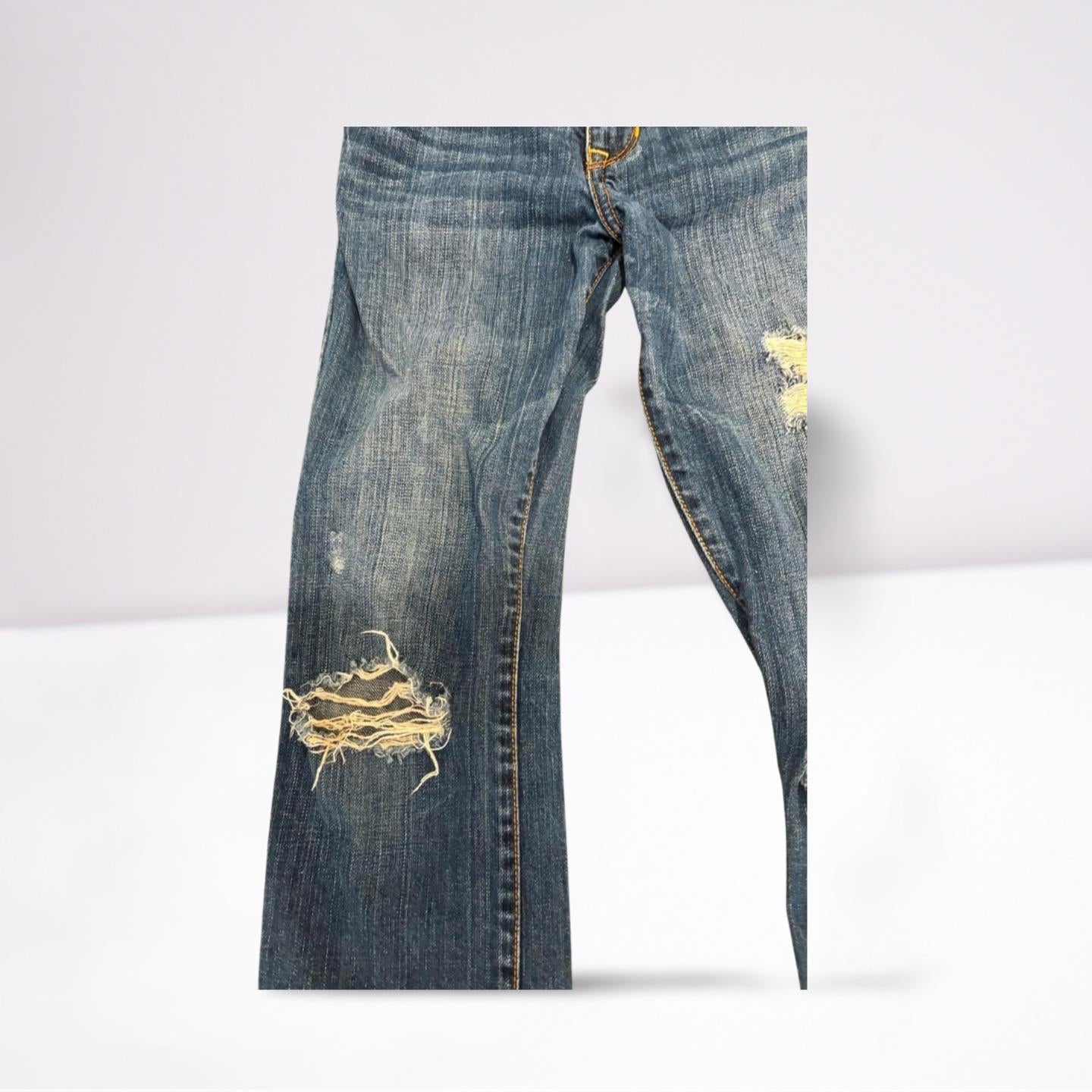 Abercrombie & Fitch Womens Jeans Denim Medium Wash Slightly Distressed - Blue - 14 - Very Good