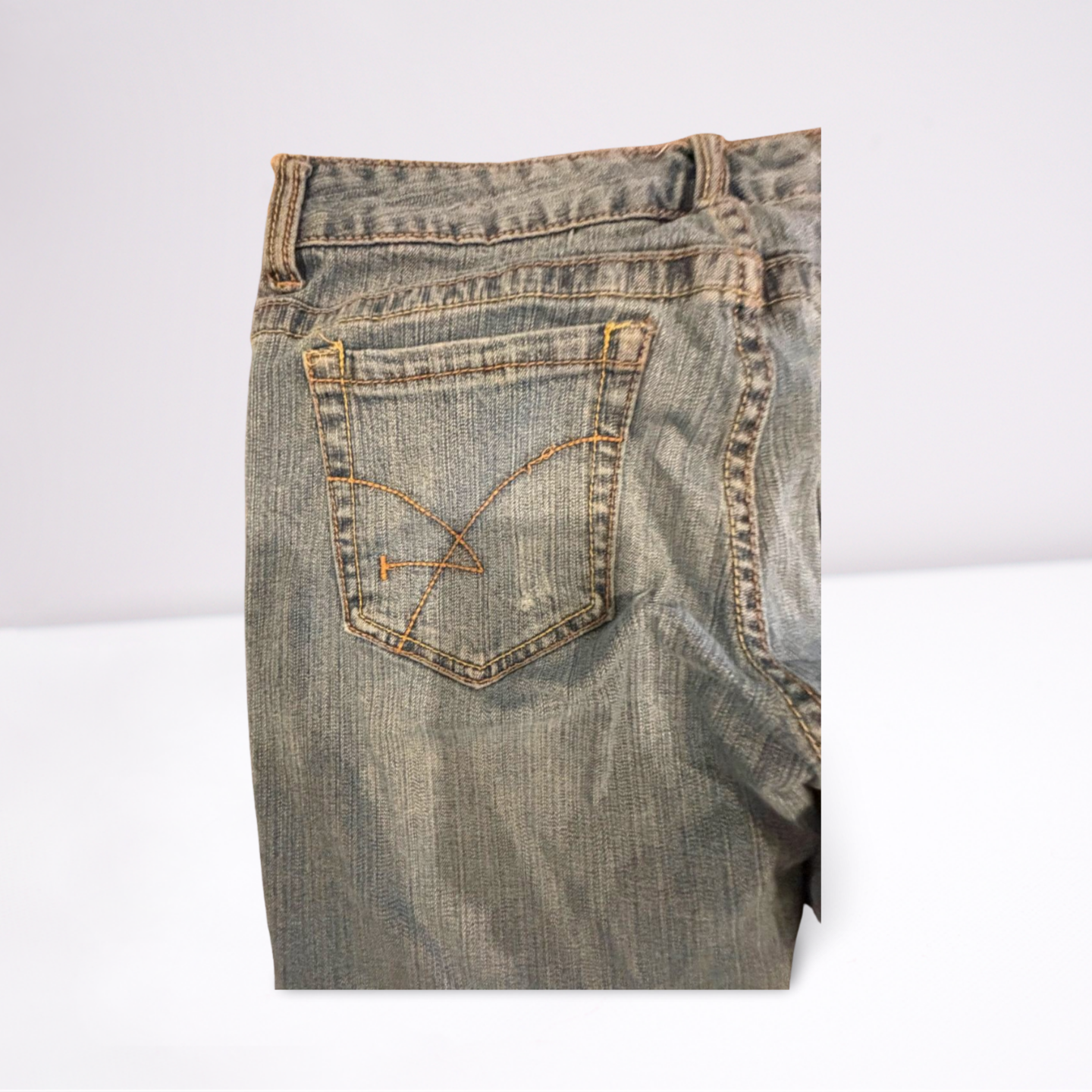 Womens Amethust Jeans Slightly Distressed Vintage  - Size 9 - Blue - Very Good